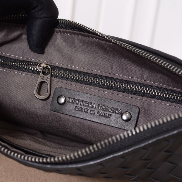 ボッテガヴェネタバッグ着用イメージ